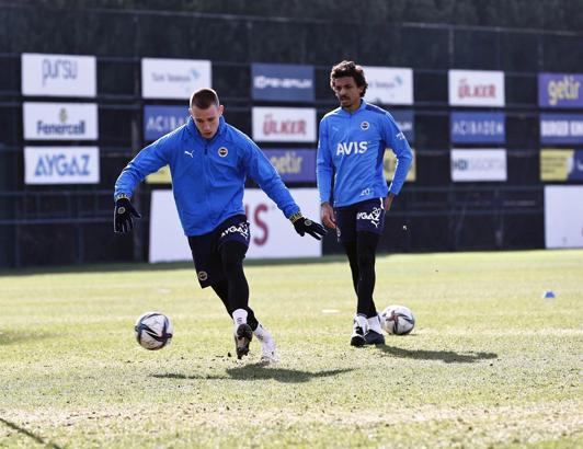 Son dakika! Fenerbahçe'ye Attila Szalai ve Miguel Crespo müjdesi