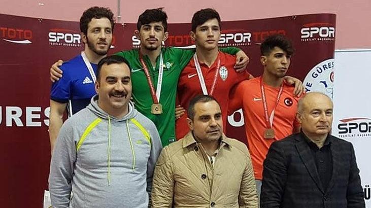 Akhisarlı güreşçi Avrupa şampiyonasında güreşecek