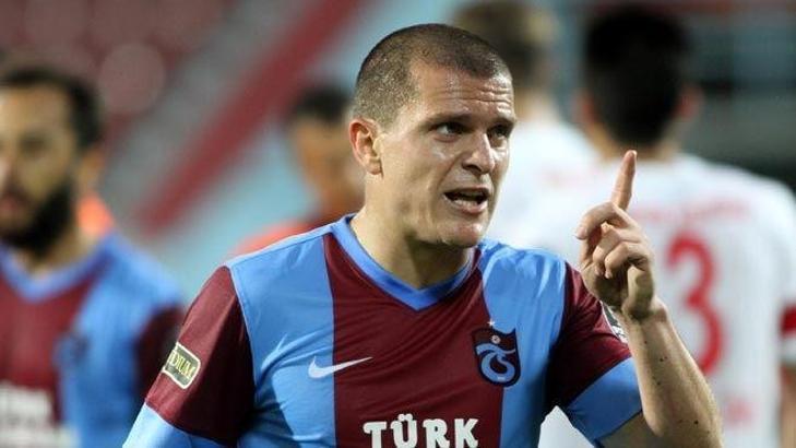Alex Bourceanu gözden çıkartıldı