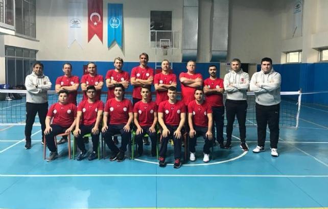 Karda antrenman yaparak Sarıkamış şehitlerini andılar