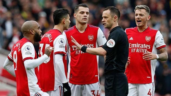 Arsenal'den Tottenham maçına erteleme talebi