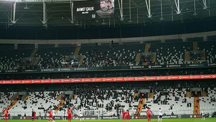 Beşiktaş - Gaziantep FK maçında Ahmet Çalık unutulmadı