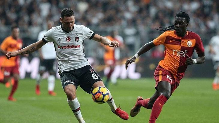 Galatasaray-Beşiktaş derbisinde hücum zamanı