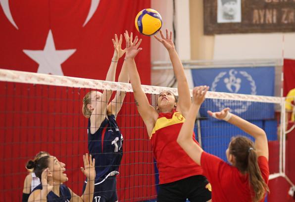 Göztepe'nin konuğu İstanbul Büyükşehir Belediyespor