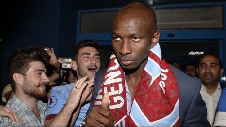 Stephane Mbia'da mutlu son!