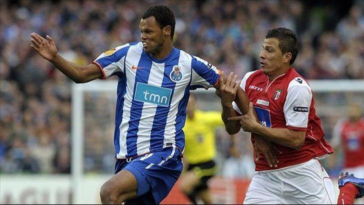 FLAŞ! Rolando, Porto'ya rest çekti