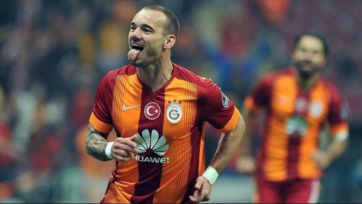 Keskin bıçak Sneijder!