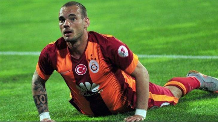 Transfer müjdesi Sneijder'den