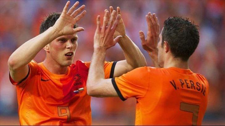 Galatasaray'dan Van Persie ve Huntelaar açıklaması