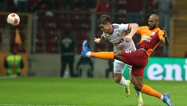Son dakika: Galatasaraylı Marcao trafik kazası geçirdi!