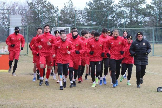 Eskişehirspor hazırlıklarını sürdürüyor