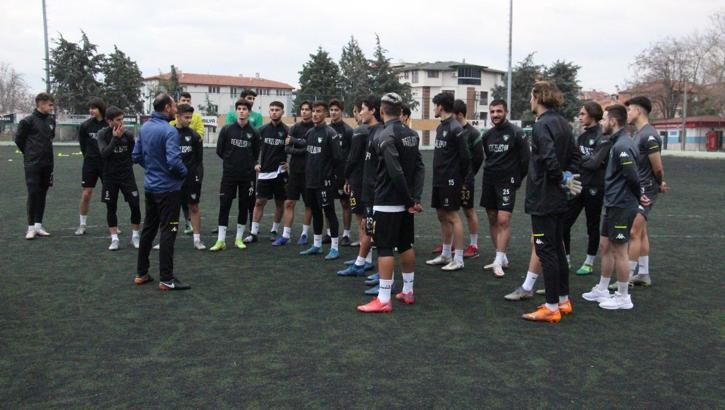 Genç Horozlar, Manisa'ya bileniyor