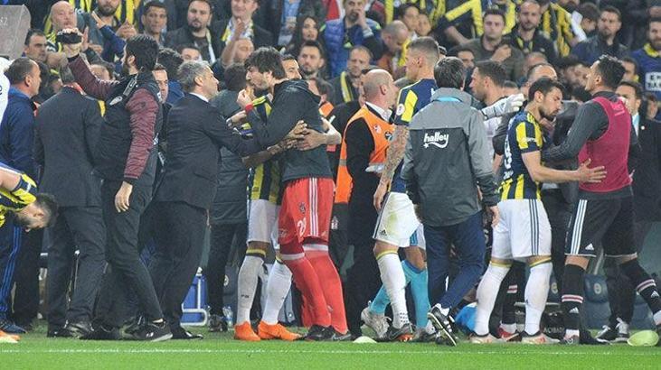 İşte Fenerbahçe'nin olaylı derbi savunması