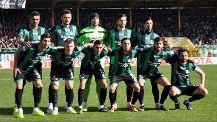 Sakaryaspor, liderliğini sürdürdü