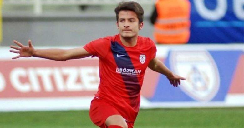 Alican Özfesli kimdir? Kaç yaşında? Başakşehir'e yeni Cengiz Ünder...