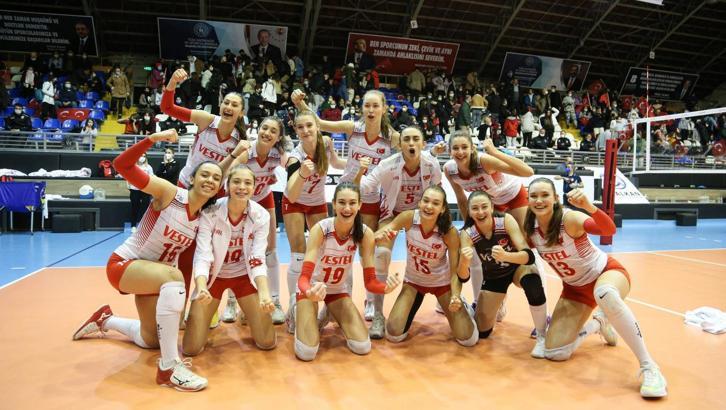 U17 Kız Voleybol Milli Takımı, Avrupa Şampiyonası Elemeleri'ne galibiyetle başladı