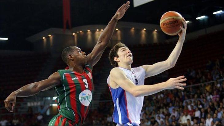 Anadolu Efes 95-92 Pınar Karşıyaka