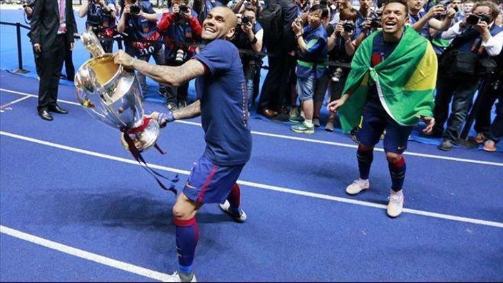 Galatasaray'dan Dani Alves'e servet