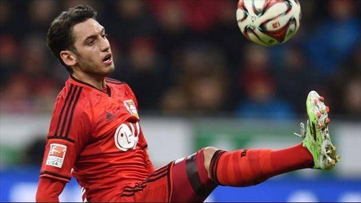 Hakan Çalhanoğlu'na 25 milyon Euro