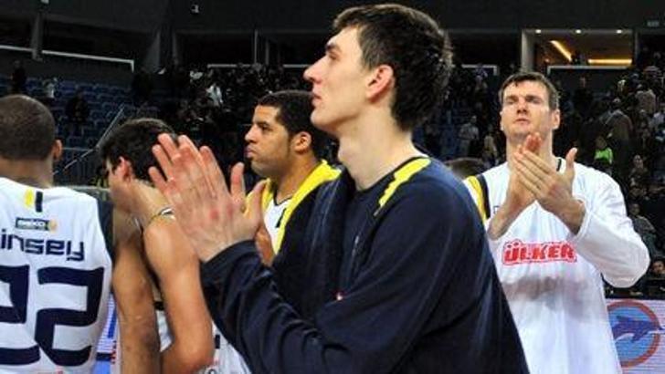 Fener'den rahat galibiyet: 97-72
