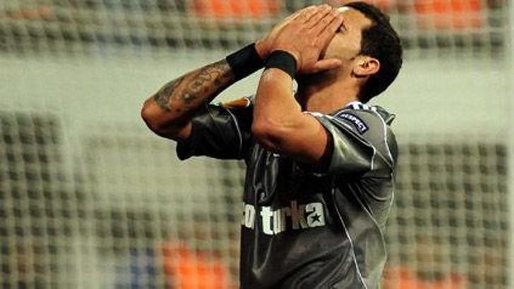 Quaresma hakeme çattı!