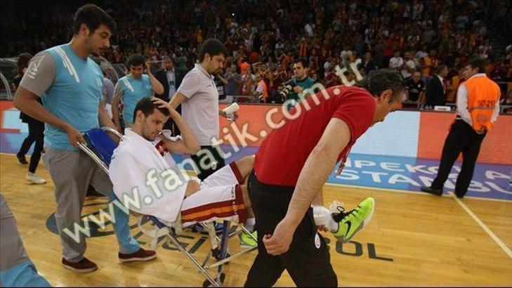 Galatasaray'da çifte sakatlık!
