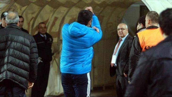 Ümit Özat o hareket için özür diledi