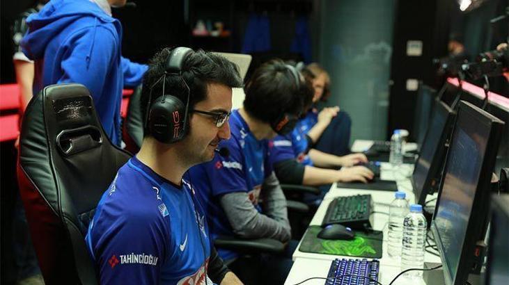 BAUSuperMassive yine finalde