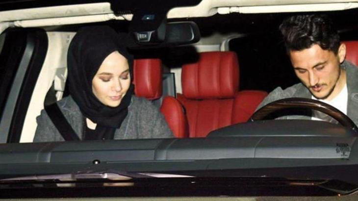 Mustafa Pektemek ve Ayşe Sena'nın baş başa yemeği