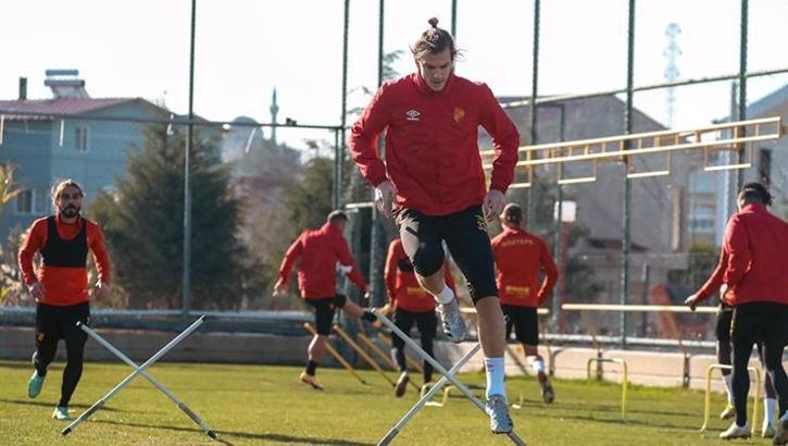 Göztepe sahasında Antalyaspor'u konuk ediyor