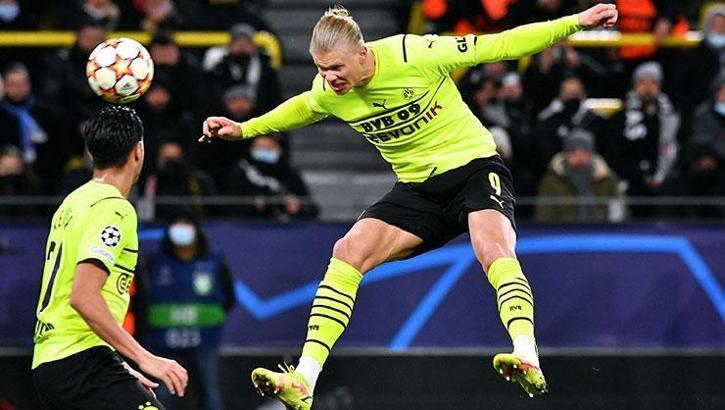 Dortmund CEO'su açıkladı! Haaland, takımda kalıyor