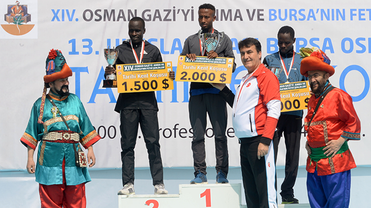 13. Uluslararası Tarihi Kent Koşusu Yarı Maratonu tamamlandı