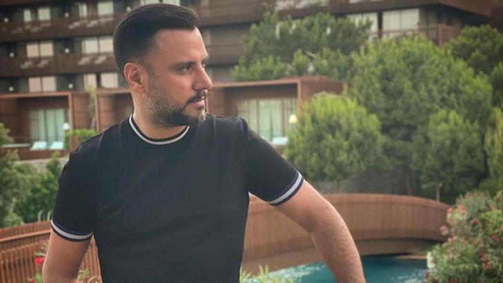 Fenerbahçeli şarkıcı Alişan'dan teknik direktör tepkisi!