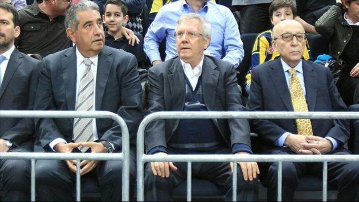 Aziz Yıldırım Madrid'e gidiyor