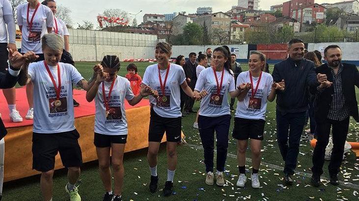 Ataşehir Belediyespor, kupasını aldı