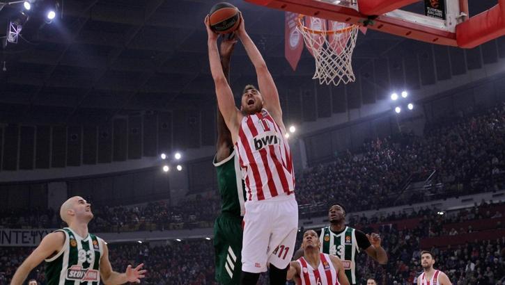 Dev maçta Olympiacos, Panathinaikos'a şans tanımadı: 79-65