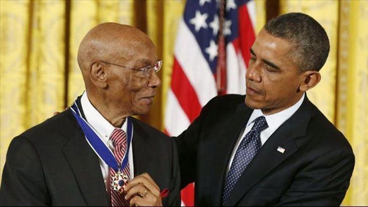 Efsane beyzbolcu Ernie Banks hayatını kaybetti