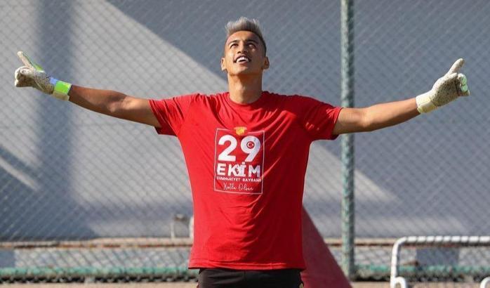 Göztepe'de İrfan Can Eğribayat ve Soner Aydoğdu kalıyor