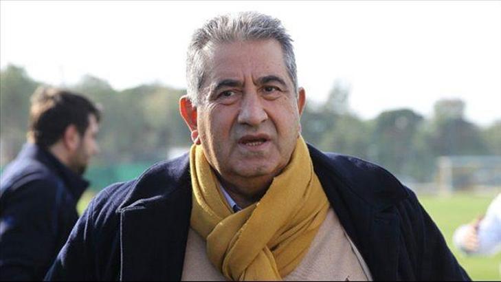 Mahmut Uslu: Koca tribünü neden kapatıyorsunuz?