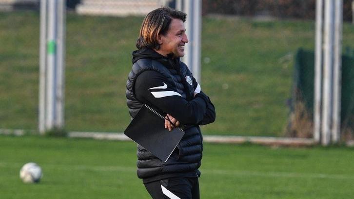 Bursaspor haberi... Tamer Tuna: Taraftarımıza iyi futbol seyrettireceğiz