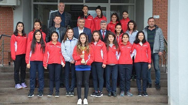 Köyceğizli kızlar Türkiye Şampiyonasında Muğla'yı temsil edecek