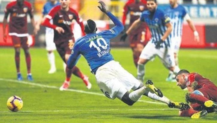 Süper Lig'de düşündüren istatistik! Tam 4 bin 234 faul!