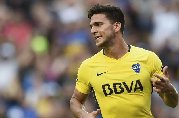 Ajax, Lisandro Magallan'ı transfer etti