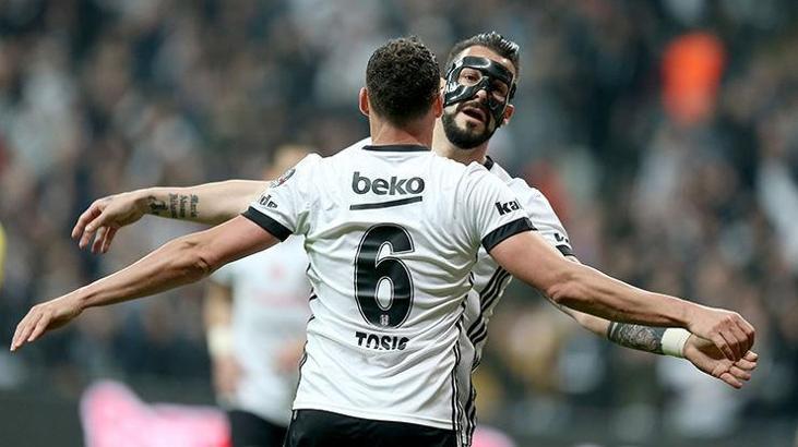 Tosic, Negredo'yla yarışıyor!