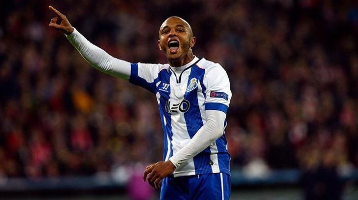 Brahimi'nin menajerinden Beşiktaş açıklaması
