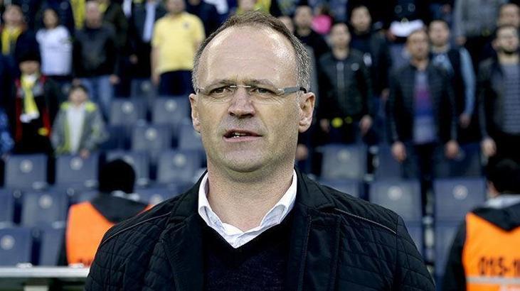 İrfan Buz: O pozisyonda yan hakemin duruştan dolayı golü görme şansı yok