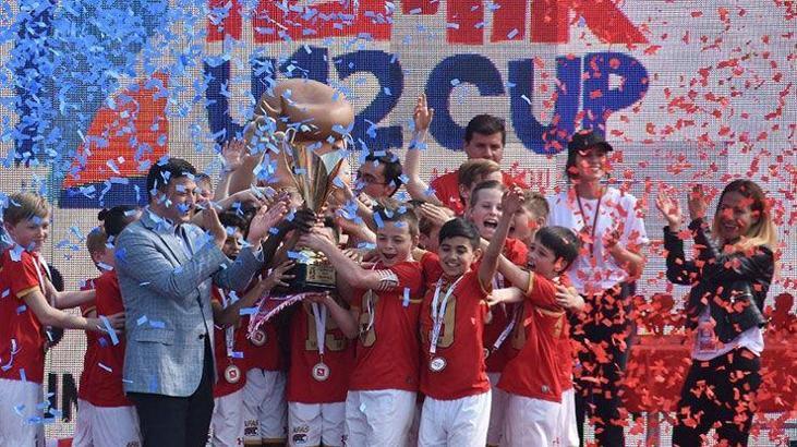 İzmir Cup'ta şampiyon AZ Alkmaar