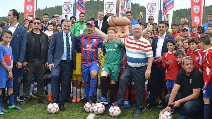 U12 İzmir Cup'ta büyük skandal!