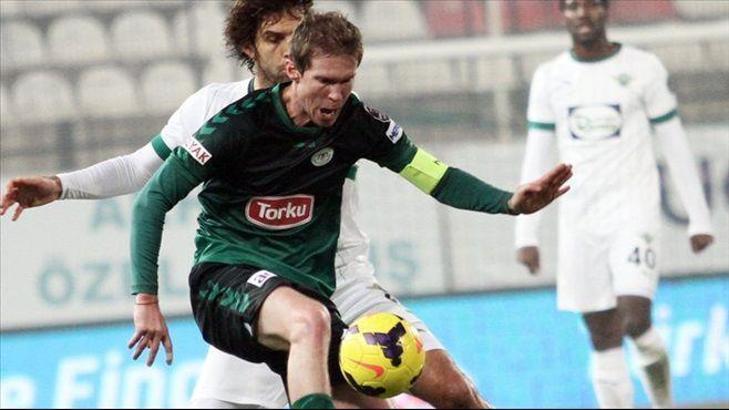 Aliaksandr Hleb Torku Konyaspor'da kalıyor