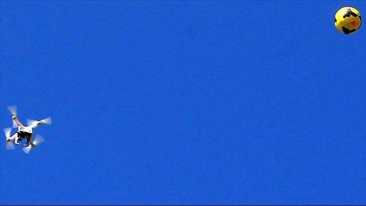 Helikopter kamera rahatsız edince...